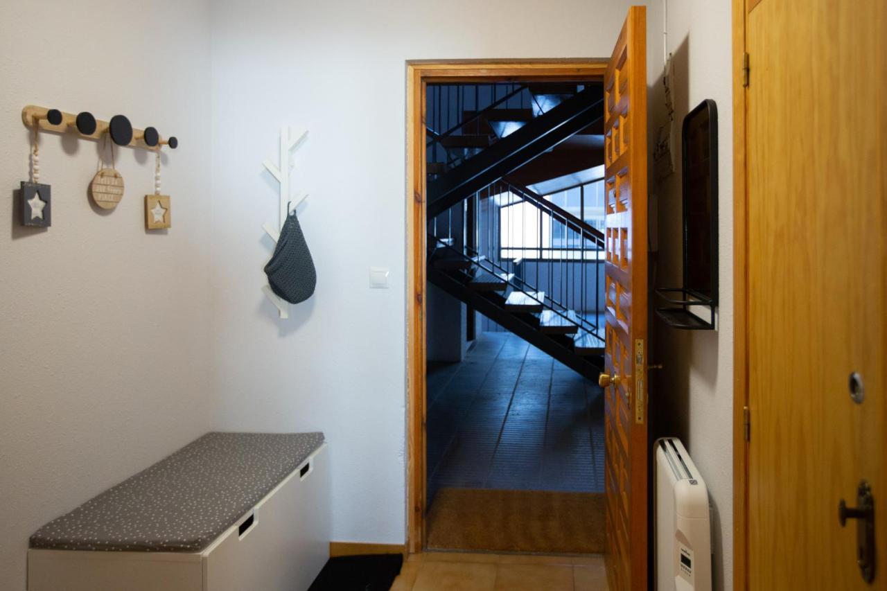 Gorgol Confort Y Funcionalidad Con Balcon - By Pirineos 360 フォルミガル エクステリア 写真